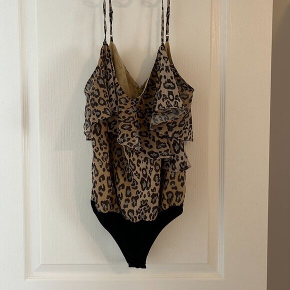 Marciano Los Angeles Leopard Print Ruffle Bodysuit — Feminine, Edgy & Versatile - Picture 3 of 8